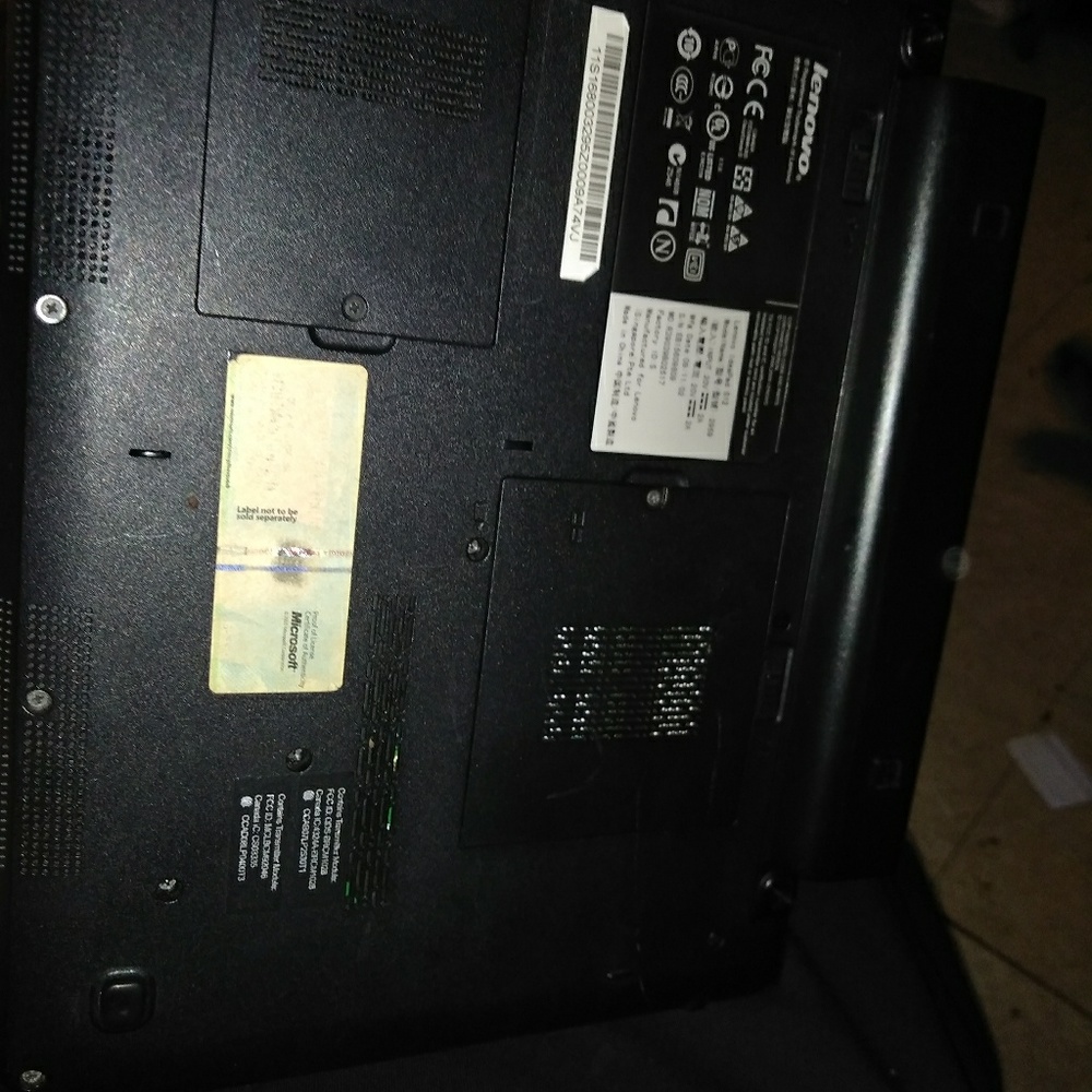 Laptop - Picture 3 of 4